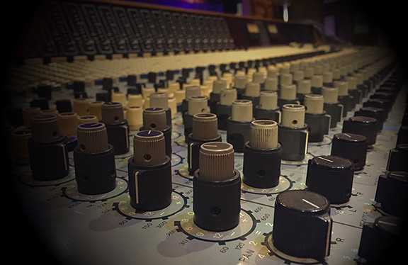 HSR_Knobs_sm